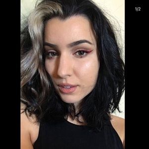 Meet your Posher, Ana